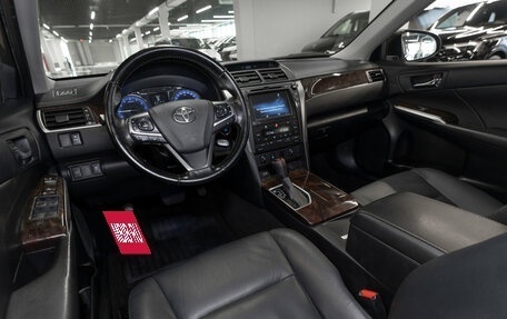 Toyota Camry, 2016 год, 2 080 000 рублей, 7 фотография