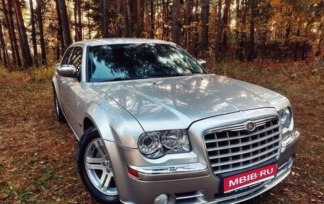 Chrysler 300C II, 2006 год, 1 000 000 рублей, 1 фотография