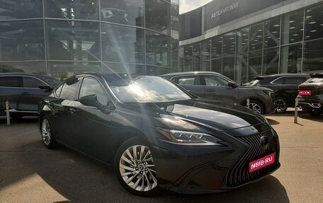 Lexus ES VII, 2019 год, 3 850 000 рублей, 1 фотография