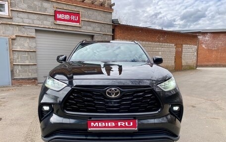 Toyota Highlander, 2024 год, 4 800 000 рублей, 1 фотография