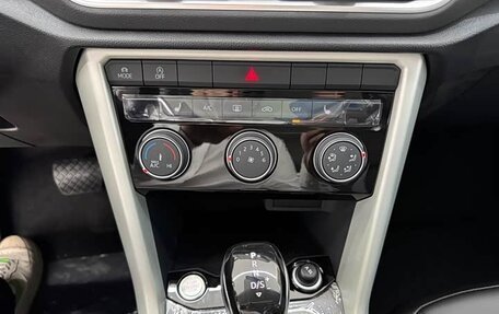Volkswagen T-Roc I, 2026 год, 2 200 333 рублей, 8 фотография