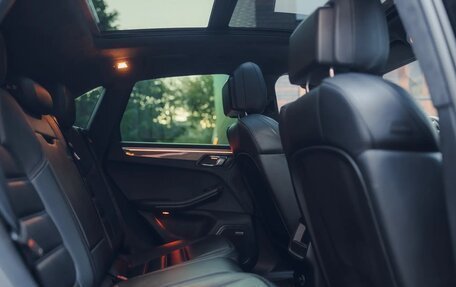 Porsche Macan I рестайлинг, 2014 год, 3 450 000 рублей, 23 фотография