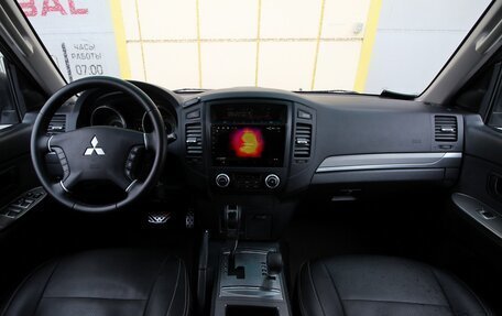 Mitsubishi Pajero IV, 2011 год, 1 695 000 рублей, 10 фотография