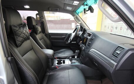 Mitsubishi Pajero IV, 2011 год, 1 695 000 рублей, 15 фотография