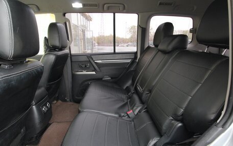 Mitsubishi Pajero IV, 2011 год, 1 695 000 рублей, 18 фотография