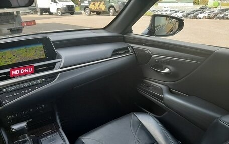Lexus ES VII, 2019 год, 3 850 000 рублей, 13 фотография