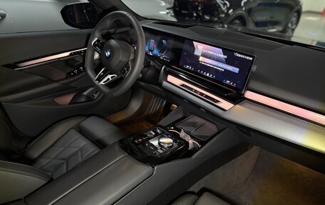 BMW 5 серия, 2025 год, 6 335 000 рублей, 4 фотография