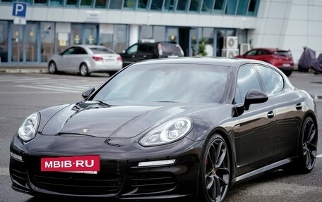 Porsche Panamera II рестайлинг, 2014 год, 3 900 000 рублей, 25 фотография
