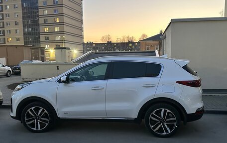 KIA Sportage IV рестайлинг, 2018 год, 1 990 000 рублей, 5 фотография