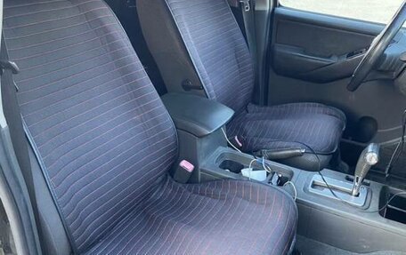Nissan Navara (Frontier), 2007 год, 950 000 рублей, 10 фотография