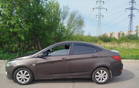 Hyundai Solaris II рестайлинг, 2015 год, 520 000 рублей, 5 фотография