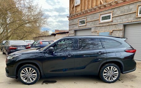 Toyota Highlander, 2024 год, 4 800 000 рублей, 2 фотография