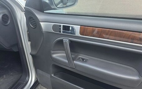 Volkswagen Touareg III, 2008 год, 880 000 рублей, 20 фотография