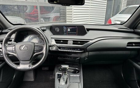 Lexus UX I, 2019 год, 2 650 000 рублей, 13 фотография