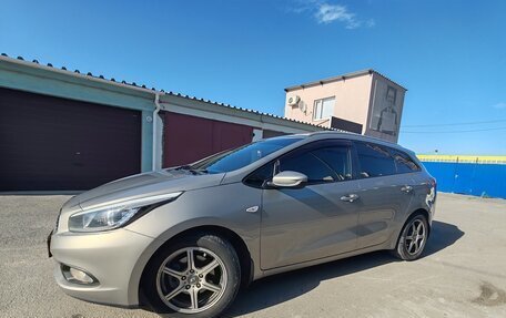 KIA cee'd III, 2014 год, 1 100 000 рублей, 2 фотография