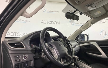 Mitsubishi Pajero Sport III рестайлинг, 2018 год, 2 667 000 рублей, 9 фотография