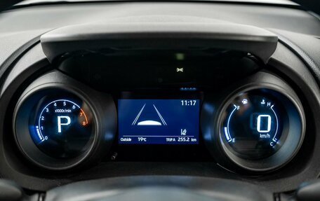 Toyota Yaris, 2020 год, 1 137 000 рублей, 10 фотография