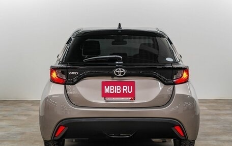 Toyota Yaris, 2020 год, 1 137 000 рублей, 4 фотография