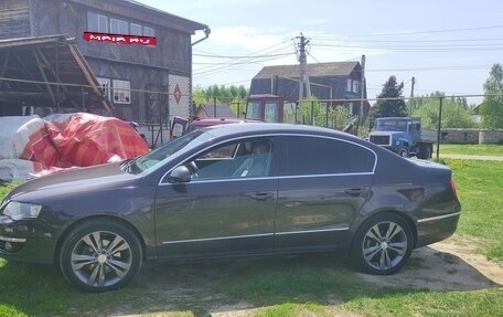 Volkswagen Passat B6, 2005 год, 590 000 рублей, 2 фотография
