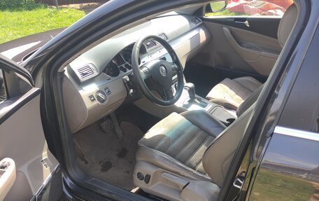 Volkswagen Passat B6, 2005 год, 590 000 рублей, 11 фотография