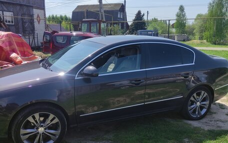Volkswagen Passat B6, 2005 год, 590 000 рублей, 8 фотография