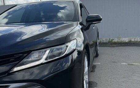 Toyota Camry, 2018 год, 2 750 000 рублей, 6 фотография