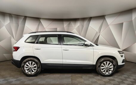 Skoda Karoq I, 2022 год, 2 700 000 рублей, 6 фотография