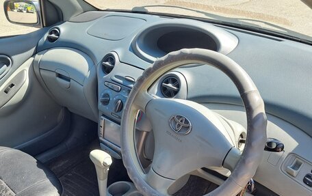 Toyota Vitz, 2000 год, 235 000 рублей, 2 фотография