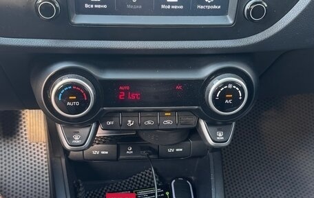 KIA Rio IV, 2018 год, 1 410 000 рублей, 6 фотография