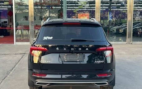 Skoda Karoq I, 2023 год, 2 060 000 рублей, 4 фотография