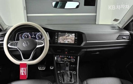 Volkswagen Jetta VII, 2022 год, 1 850 000 рублей, 9 фотография