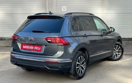 Volkswagen Tiguan II, 2021 год, 2 199 000 рублей, 5 фотография