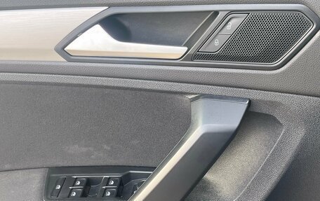 Volkswagen Tiguan II, 2021 год, 2 199 000 рублей, 22 фотография