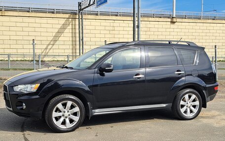 Mitsubishi Outlander III рестайлинг 3, 2011 год, 1 320 000 рублей, 5 фотография