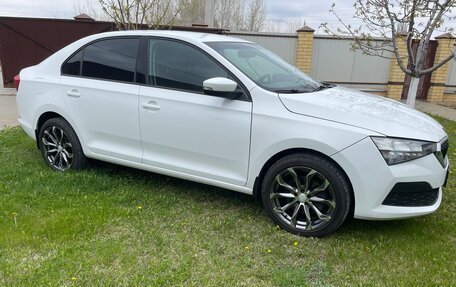 Skoda Rapid II, 2022 год, 1 395 000 рублей, 2 фотография