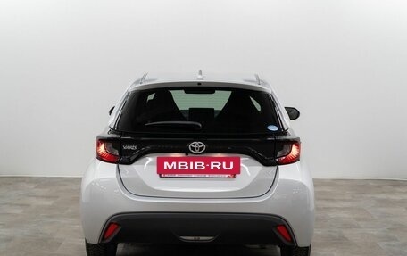 Toyota Yaris, 2020 год, 1 167 000 рублей, 4 фотография