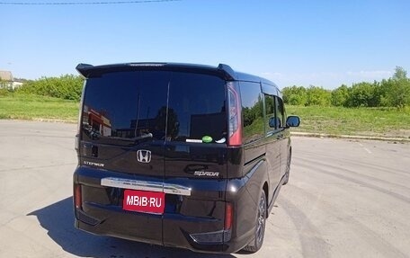 Honda Stepwgn IV, 2017 год, 2 180 000 рублей, 1 фотография