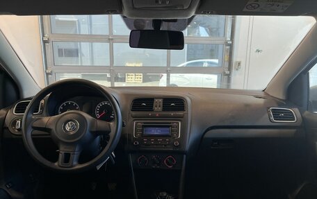 Volkswagen Polo VI (EU Market), 2015 год, 535 000 рублей, 9 фотография