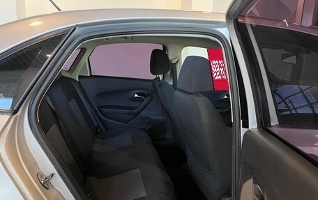 Volkswagen Polo VI (EU Market), 2015 год, 535 000 рублей, 25 фотография