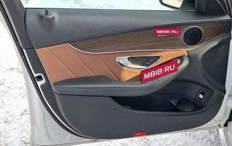 Mercedes-Benz C-Класс, 2019 год, 3 030 303 рублей, 17 фотография