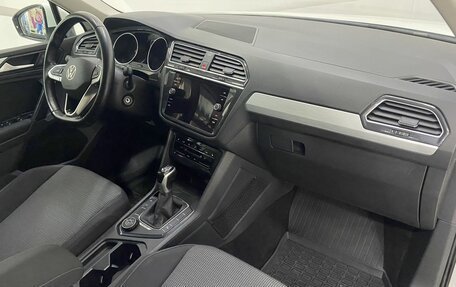 Volkswagen Tiguan II, 2021 год, 3 099 000 рублей, 11 фотография