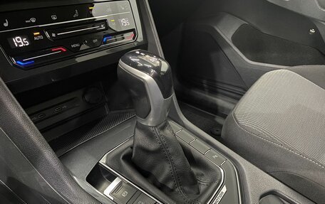 Volkswagen Tiguan II, 2021 год, 3 099 000 рублей, 12 фотография