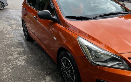 Hyundai Solaris II рестайлинг, 2015 год, 777 000 рублей, 2 фотография