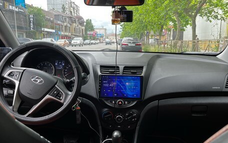 Hyundai Solaris II рестайлинг, 2015 год, 777 000 рублей, 9 фотография