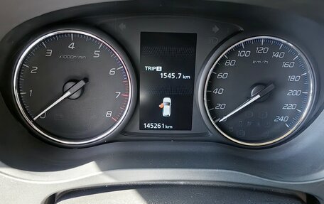 Mitsubishi Outlander III рестайлинг 3, 2018 год, 2 550 000 рублей, 16 фотография