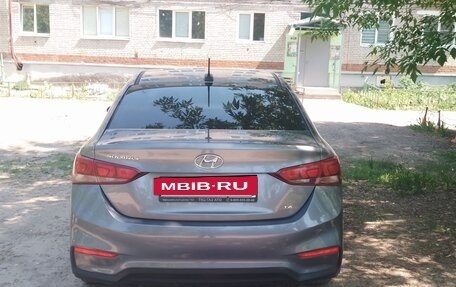Hyundai Solaris II рестайлинг, 2017 год, 1 060 000 рублей, 2 фотография