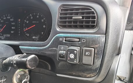 Subaru Legacy III, 2002 год, 625 000 рублей, 10 фотография
