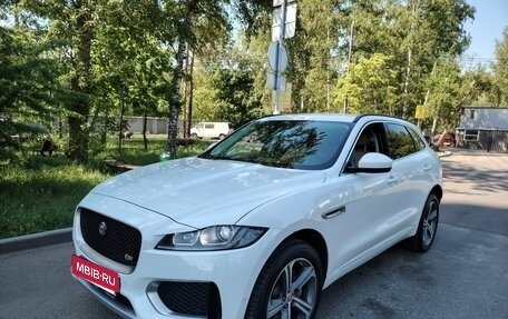 Jaguar F-Pace, 2016 год, 2 385 000 рублей, 1 фотография