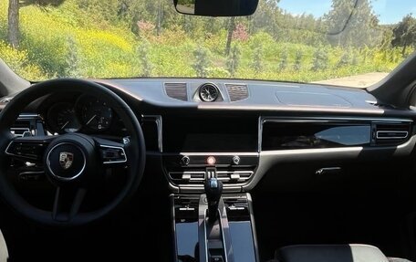 Porsche Macan I рестайлинг, 2025 год, 8 200 000 рублей, 2 фотография