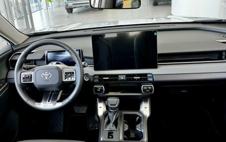 Toyota RAV4, 2026 год, 4 840 000 рублей, 7 фотография